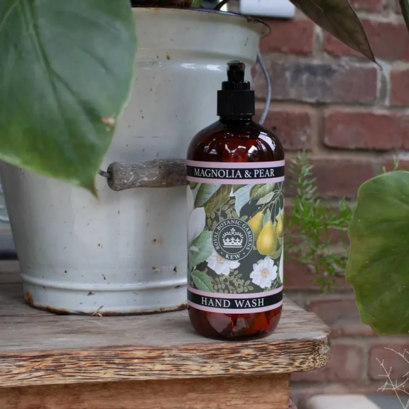 Kew Gardens Magnolia &  Pear Hand Wash