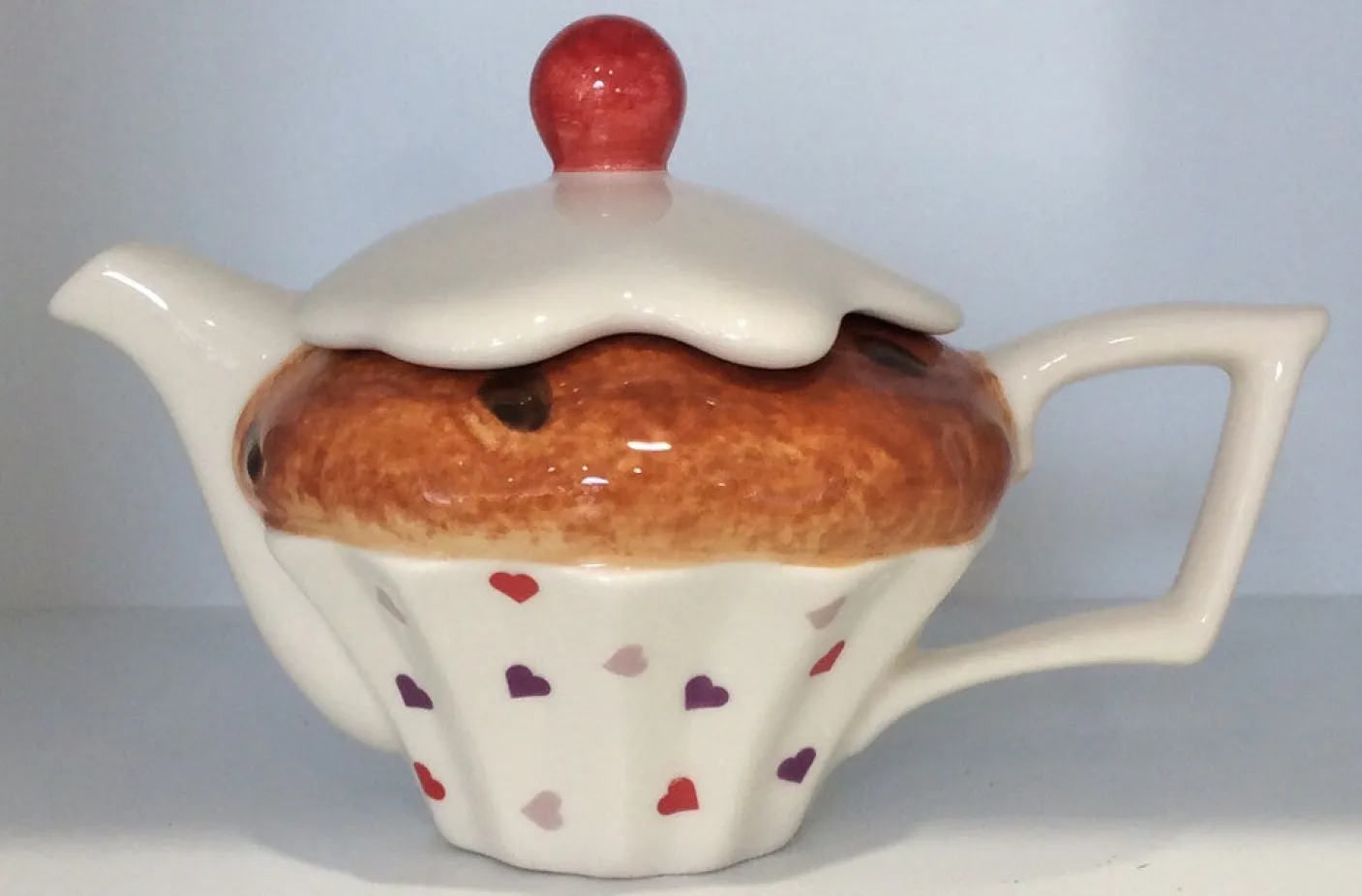 Cake Hearts Teapots