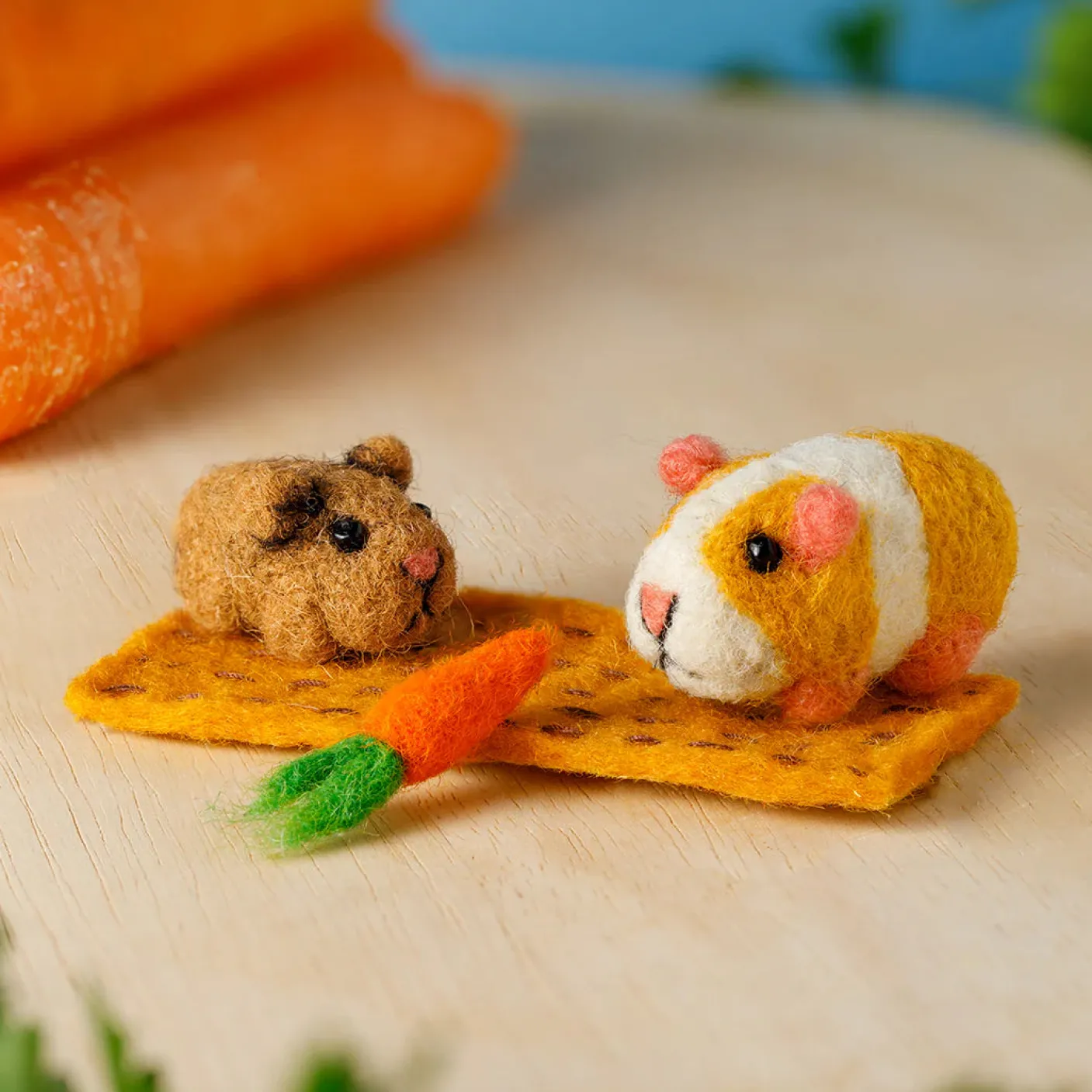 Ginger & Baby Squeak Guinea Pig Set