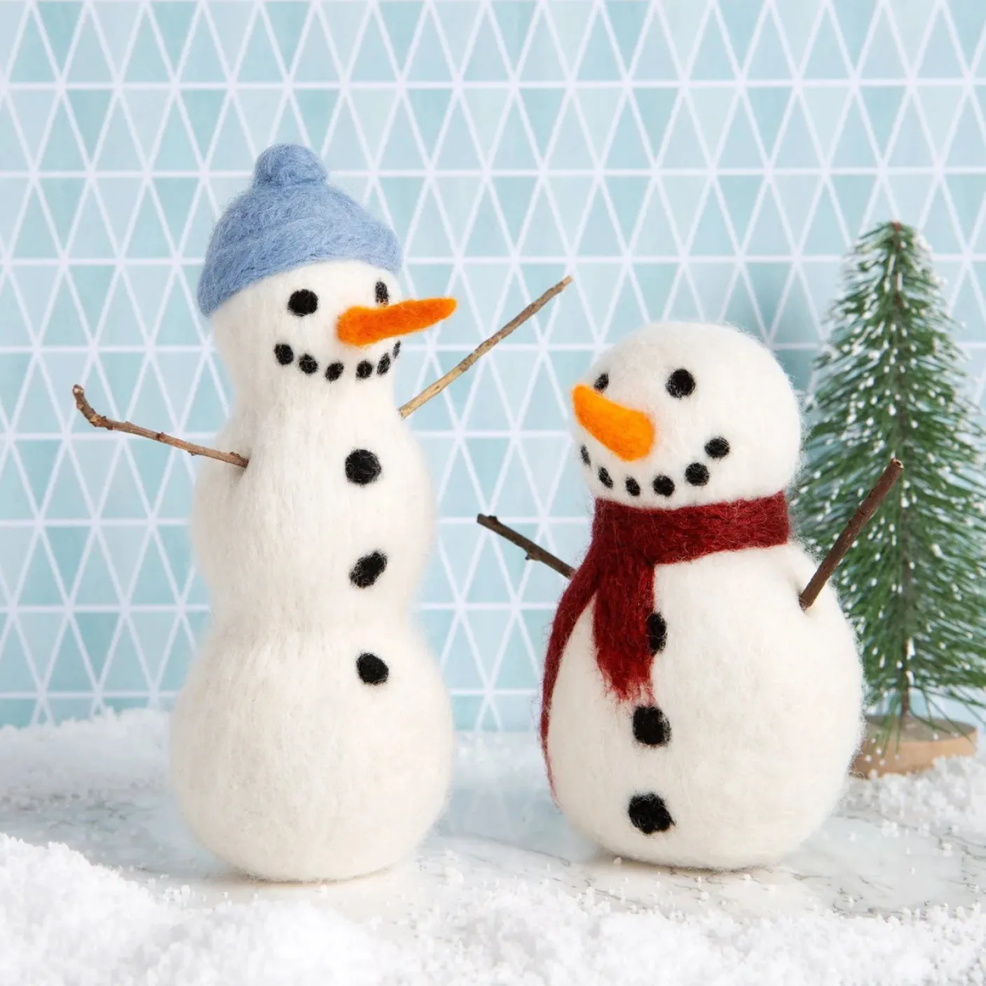 Snowmen Needle Felting Kit