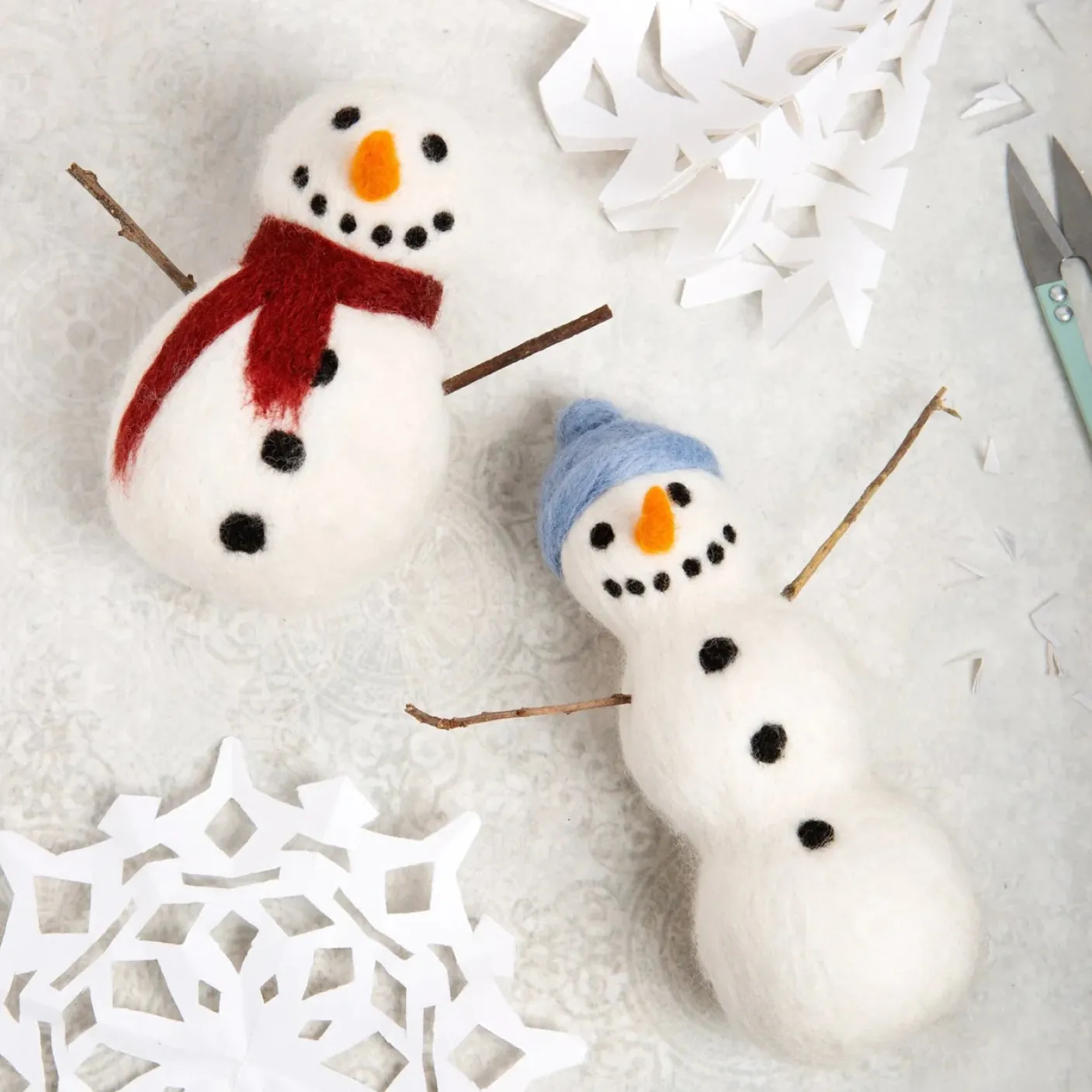 Snowmen Needle Felting Kit