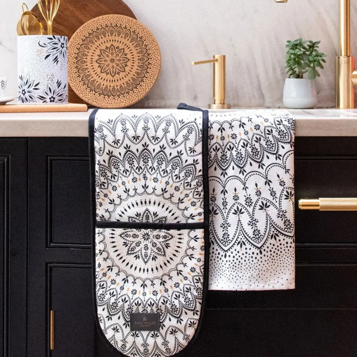 Sara Miller Artisanne Noir Tea Towel