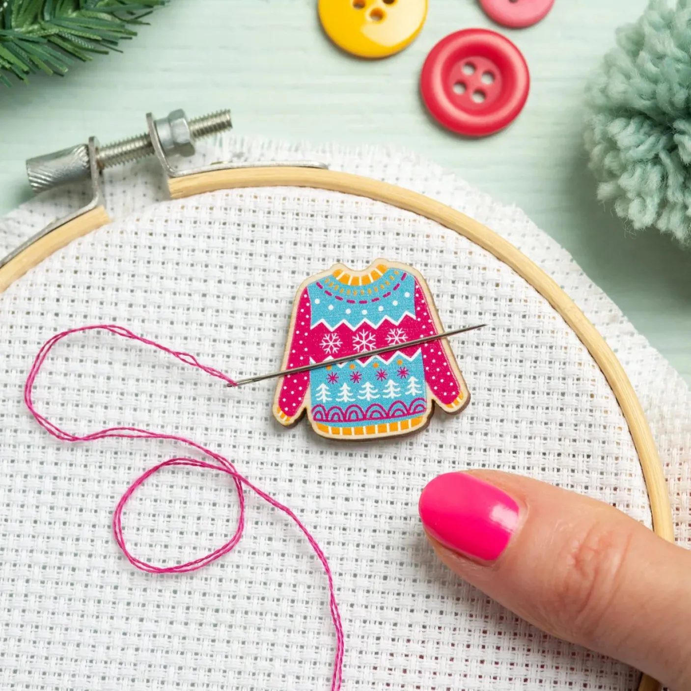 Christmas Jumper Magnetic Needle Holder