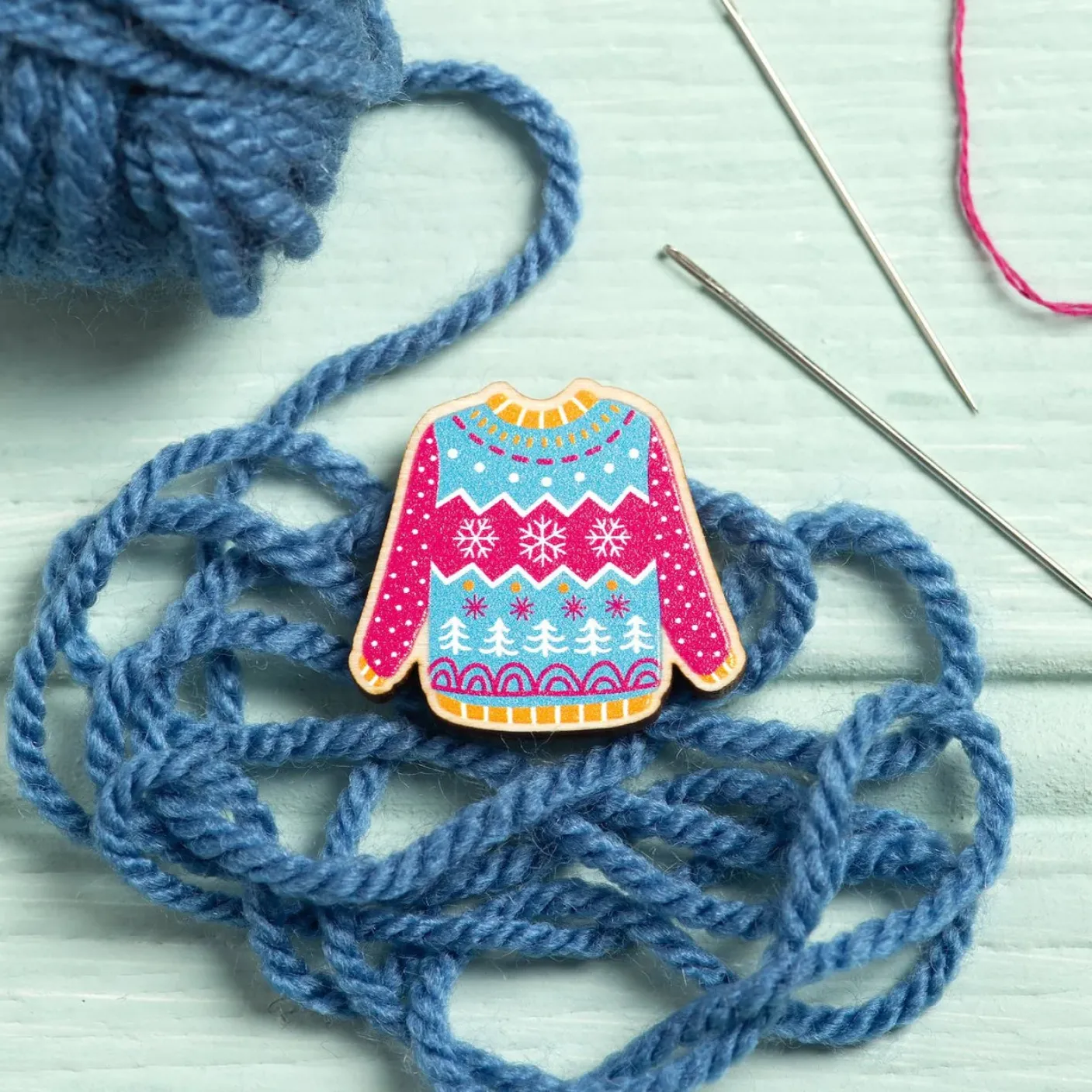 Christmas Jumper Magnetic Needle Holder