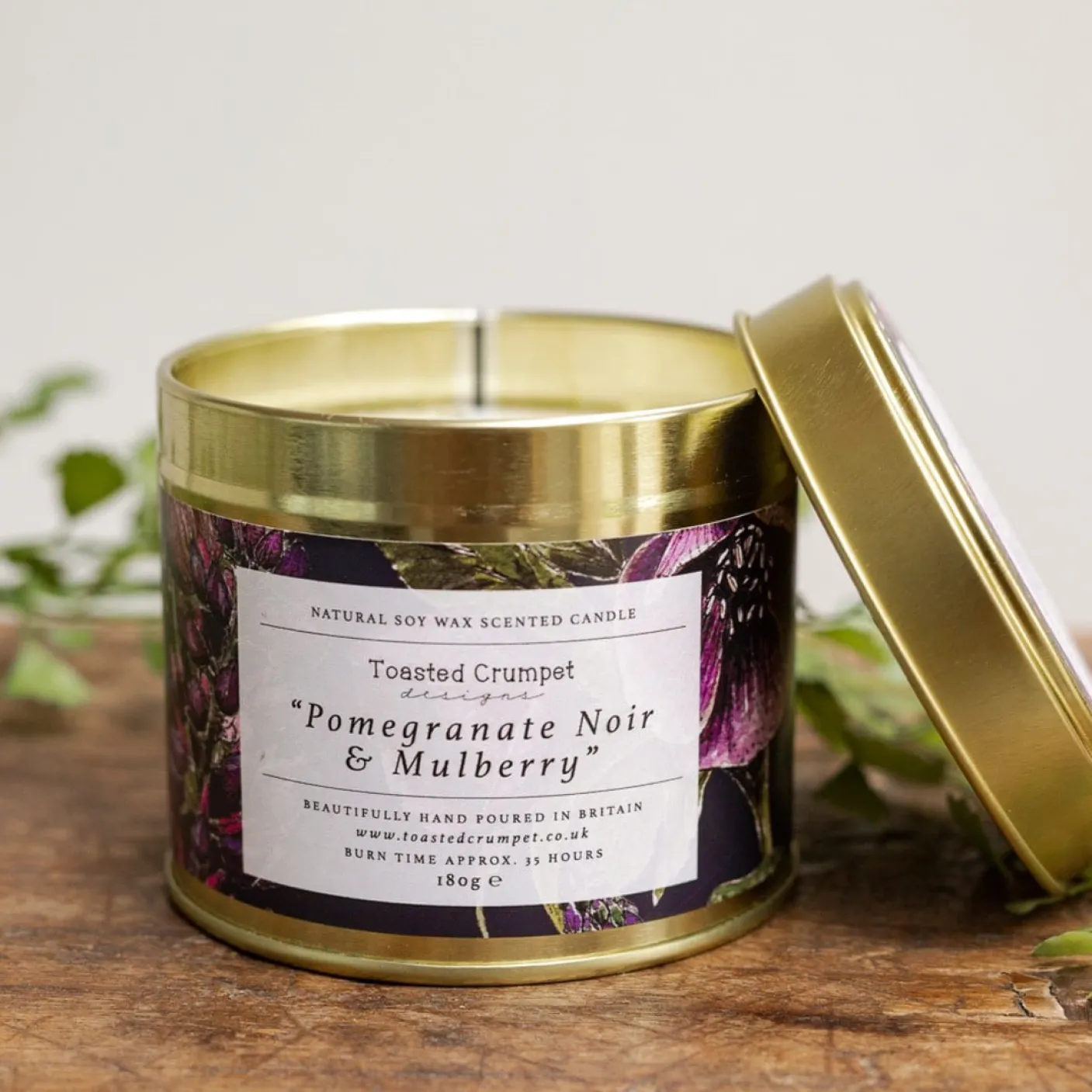 Pomegranate Noir & Mulberry Candle in a Matt Gold Tin