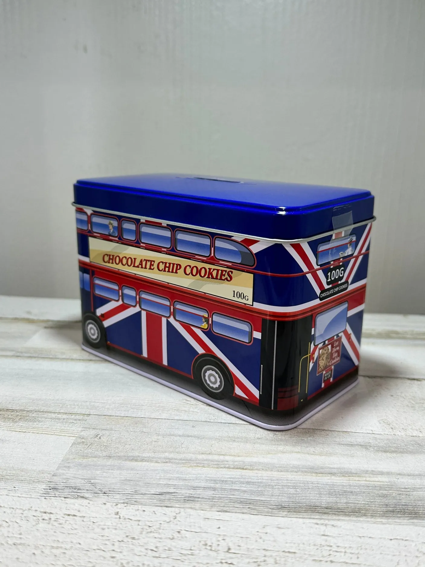 London Bus Tin - 100g Chocolate Chip Cookies