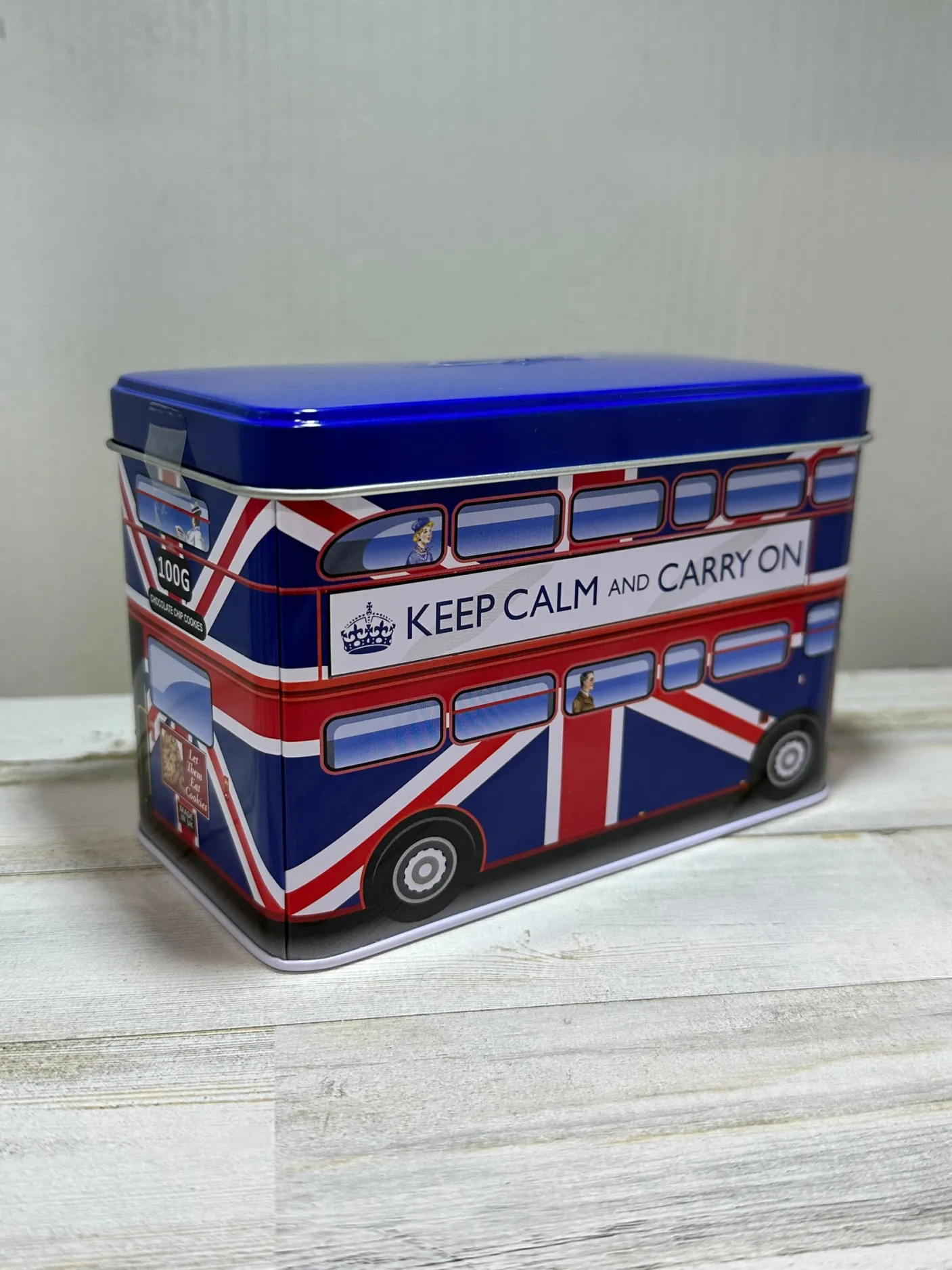 London Bus Tin - 100g Chocolate Chip Cookies