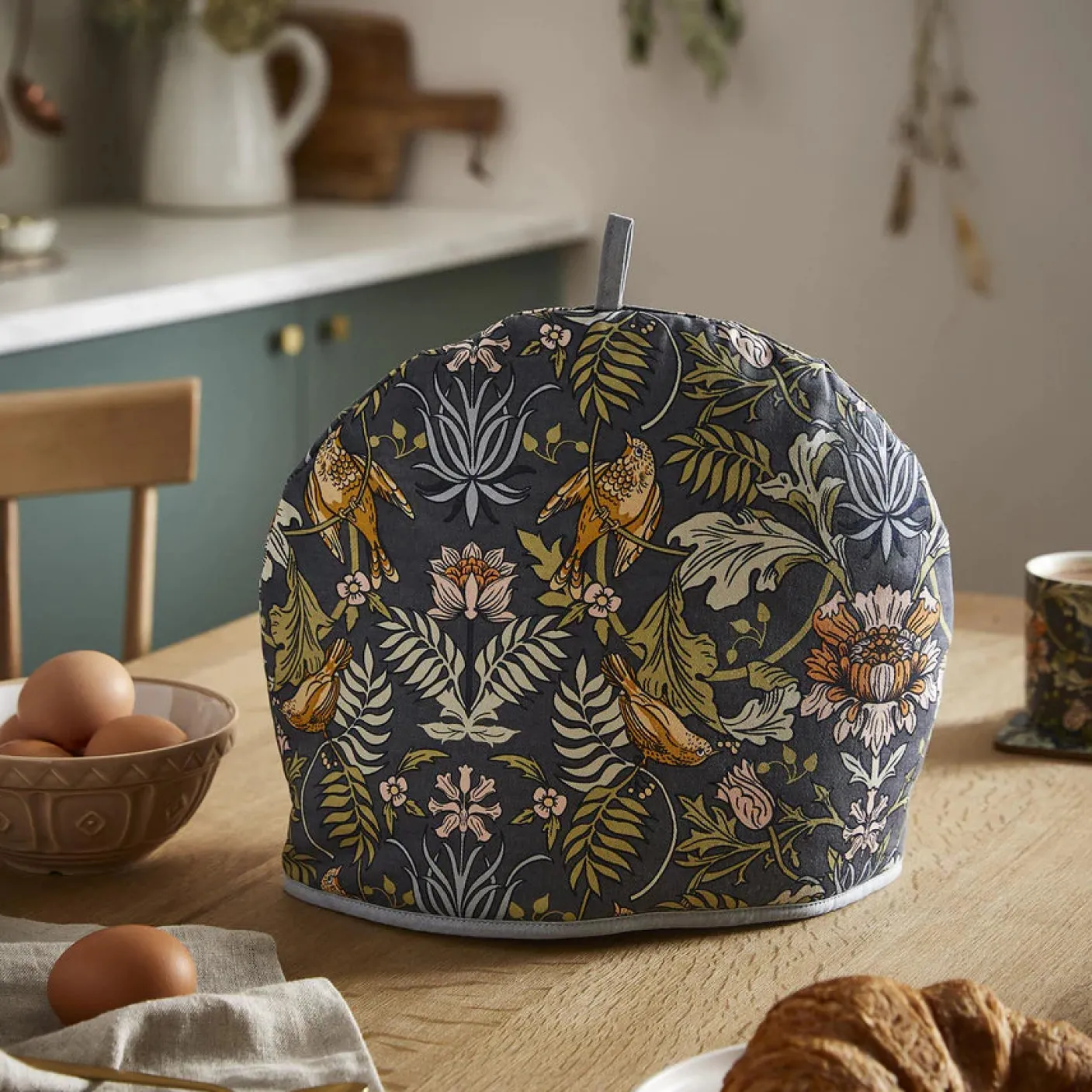 Finch & Flower Tea Cosy