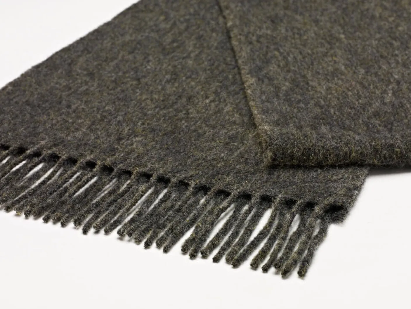 Luxury Gray Merino Lambswool Scarf