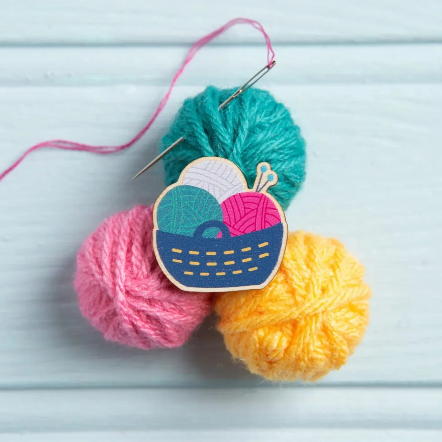 Yarn Basket Magnetic Needle Holder