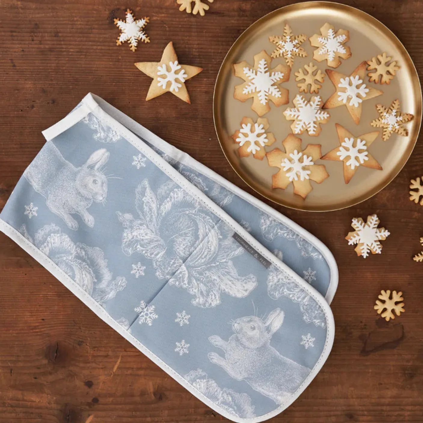 Winter Rabbit Double Oven Glove