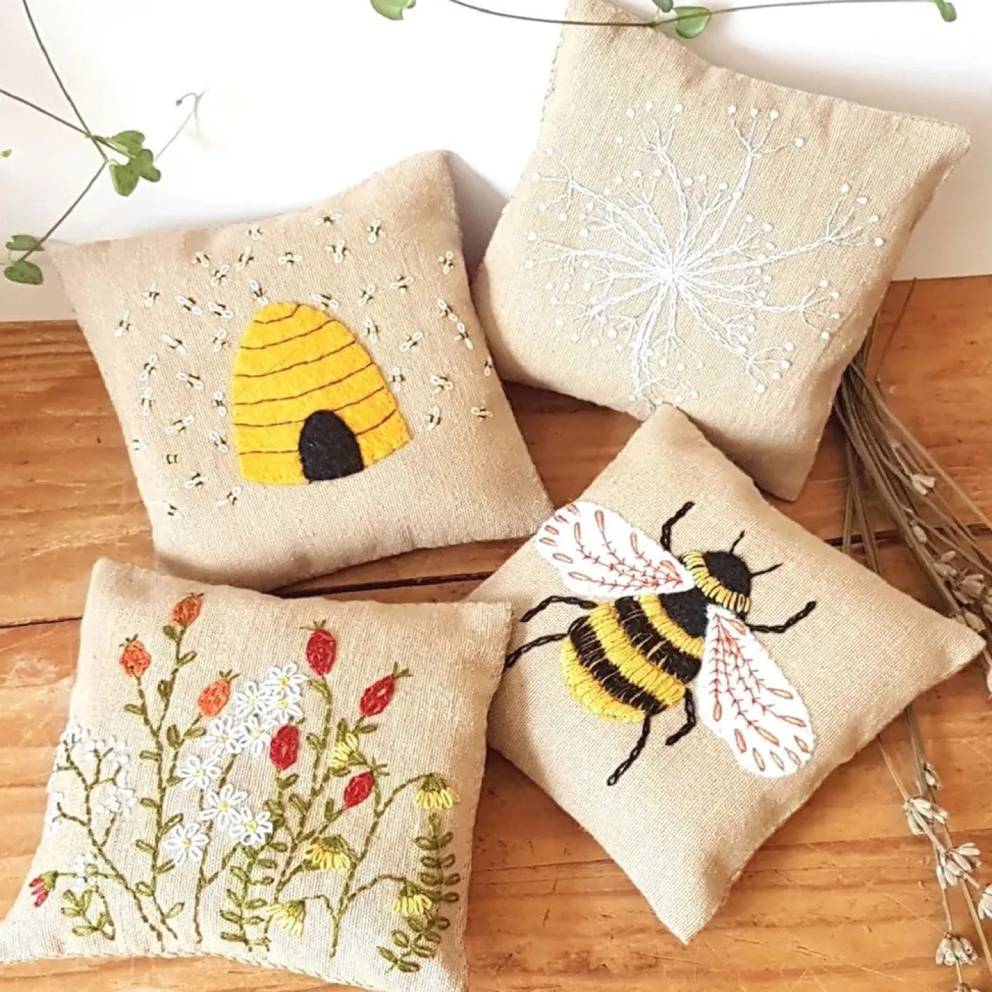 Bees Linen Lavender Bags Embroidery Kit