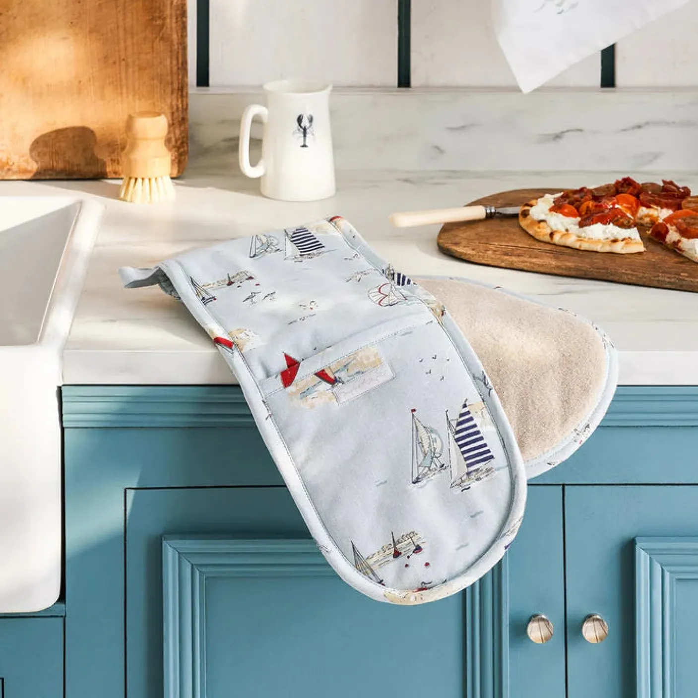 Coastal Boats Double Oven Glove