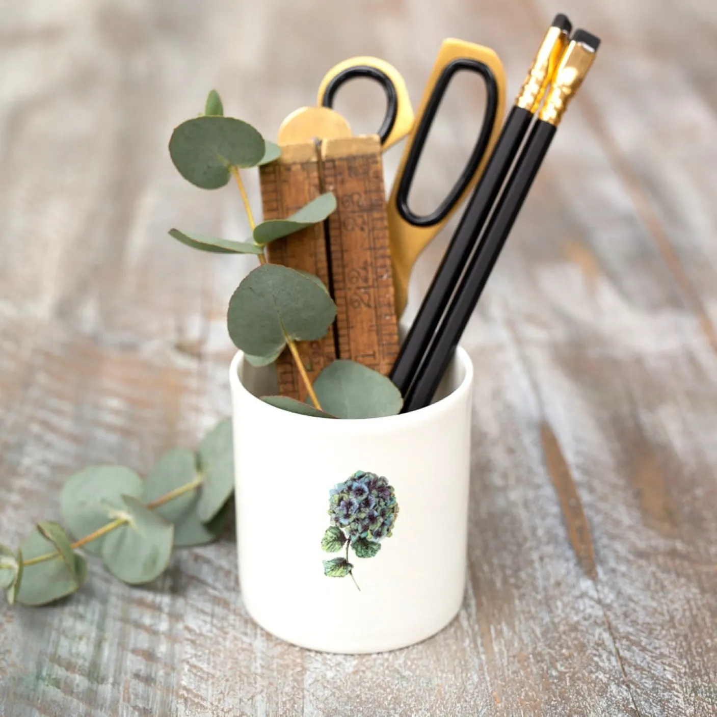 Hydrangea Bone China Pot