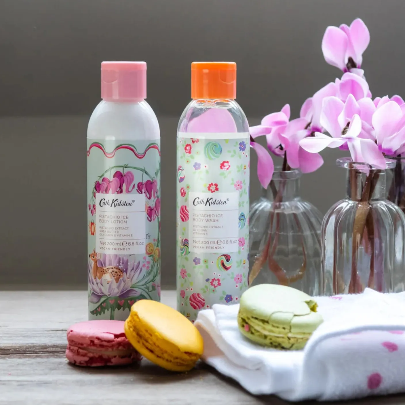 Cath Kidston Carnival Parade Bath Gift Set