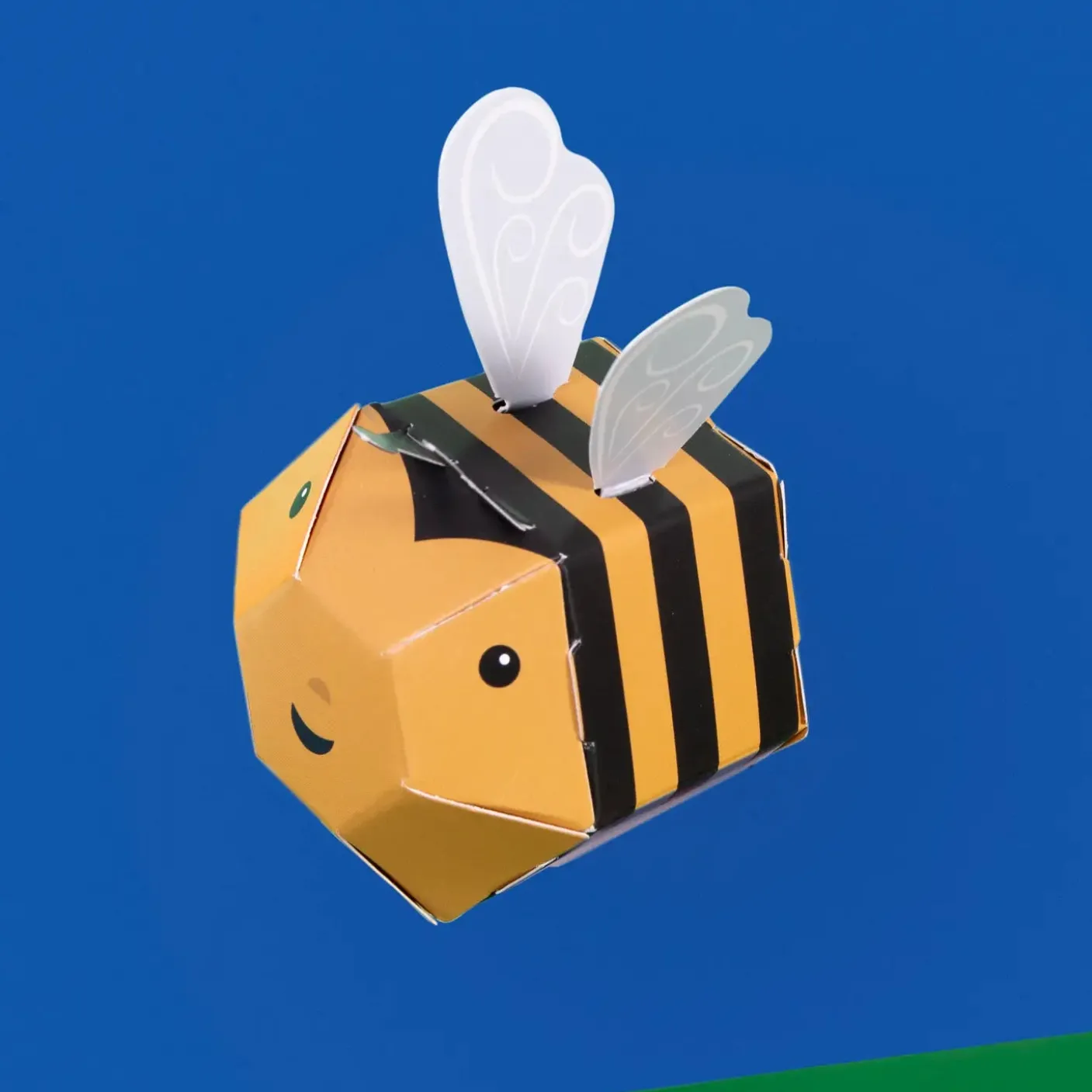 Create Your Own Buzzy Bumble Bee by Clockwork Soldier
