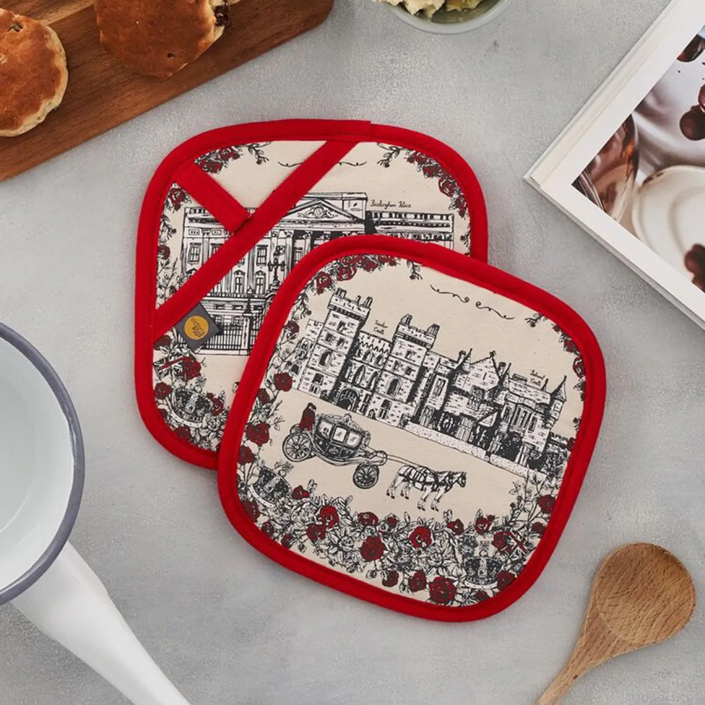 Royally British Pot Grab/Holder