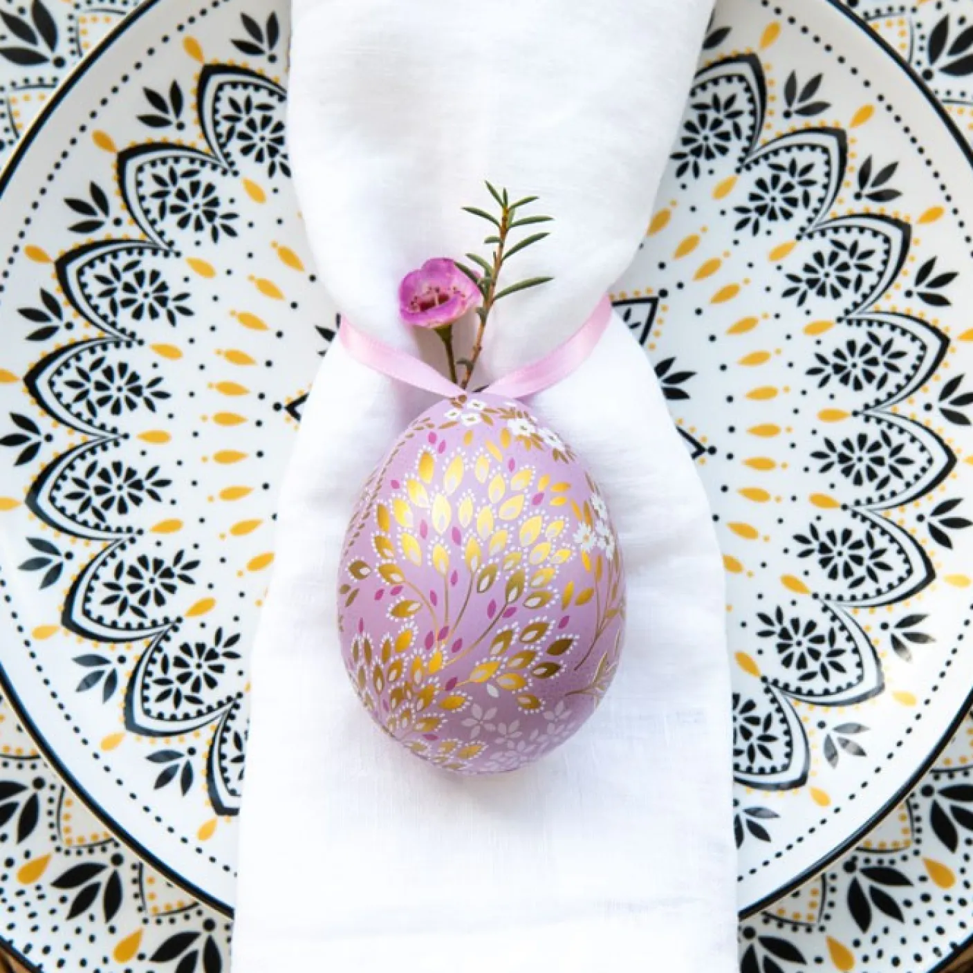 Sara Miller Mini Tin Easter Eggs