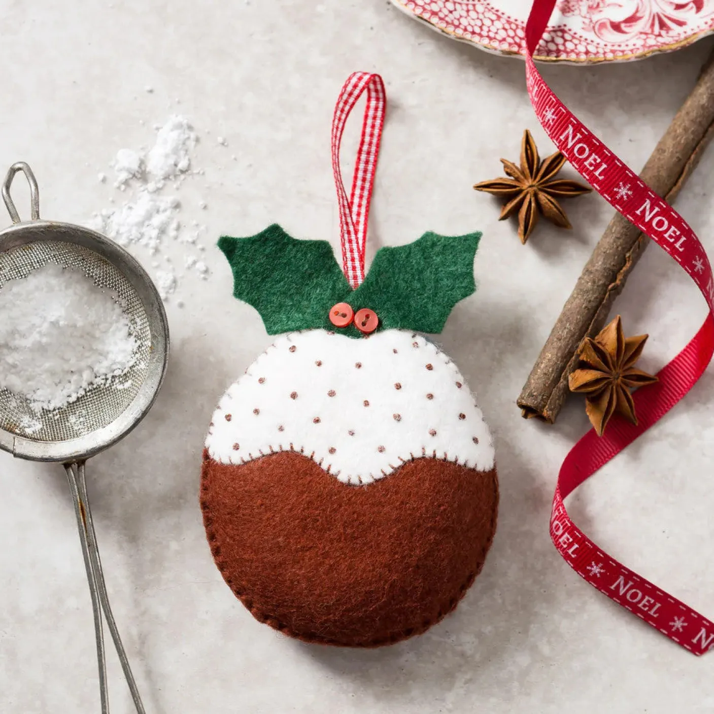 Plum Pudding Wool Mix Felt Craft Kit