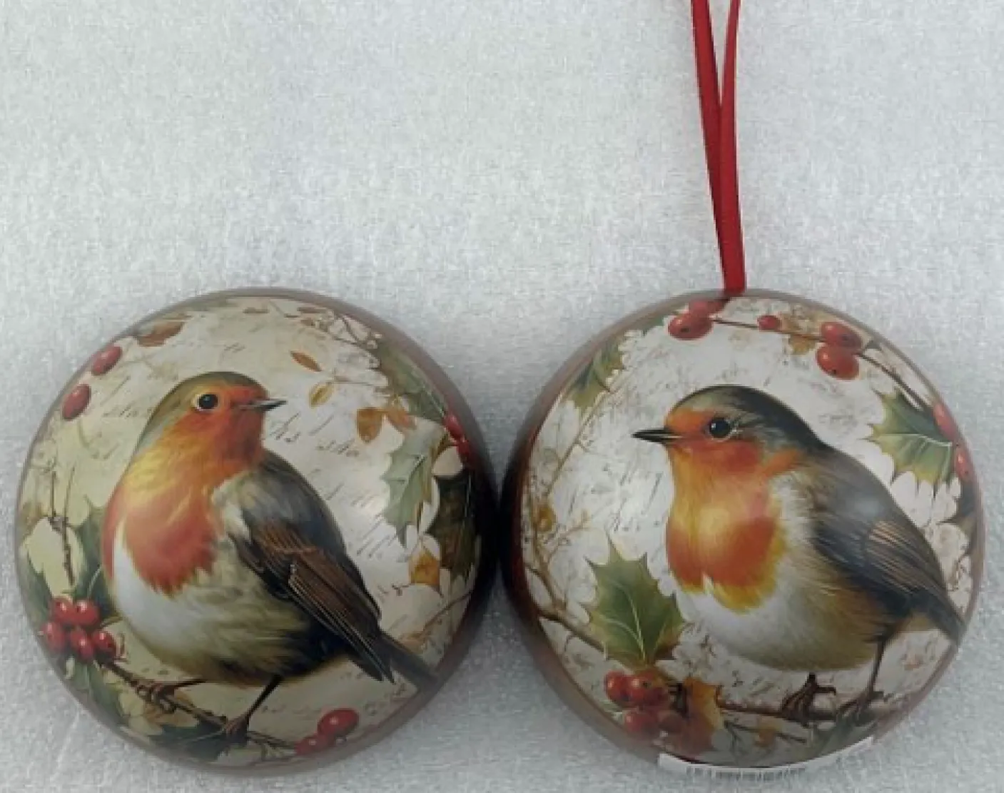 Robin Nostalgia Bauble