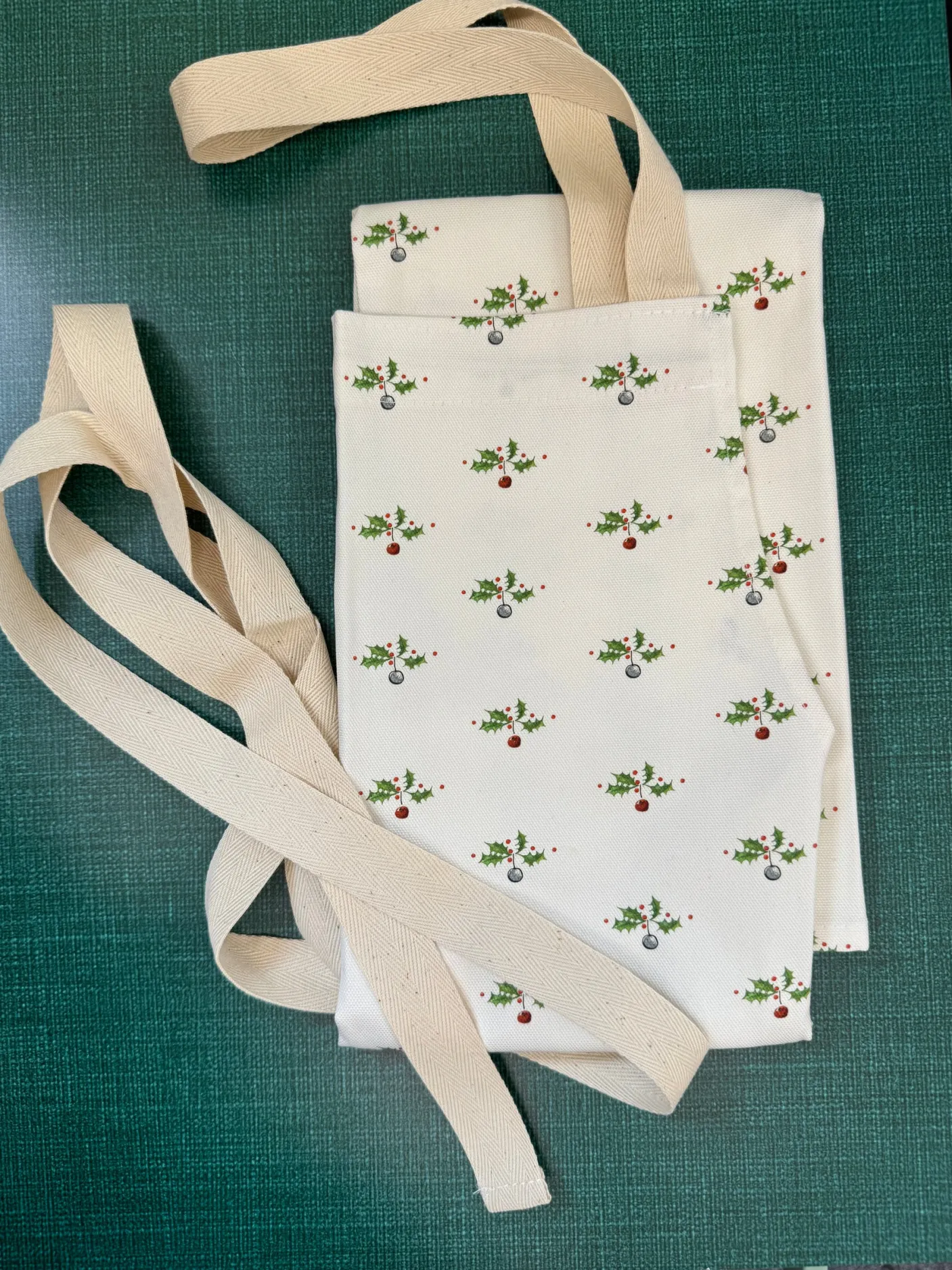 Holly & Berry Adult Apron