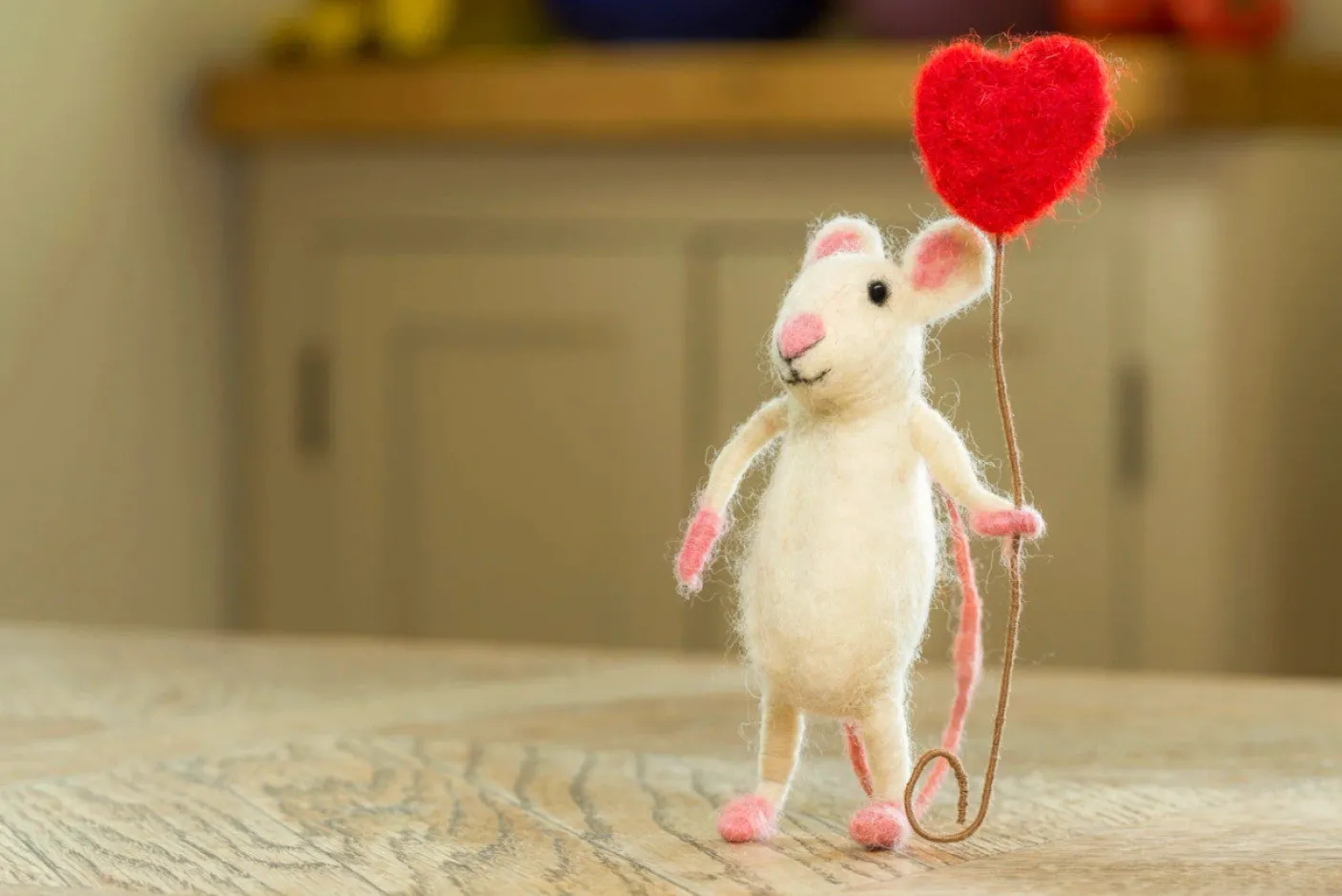 Happy Heart Balloon Mouse