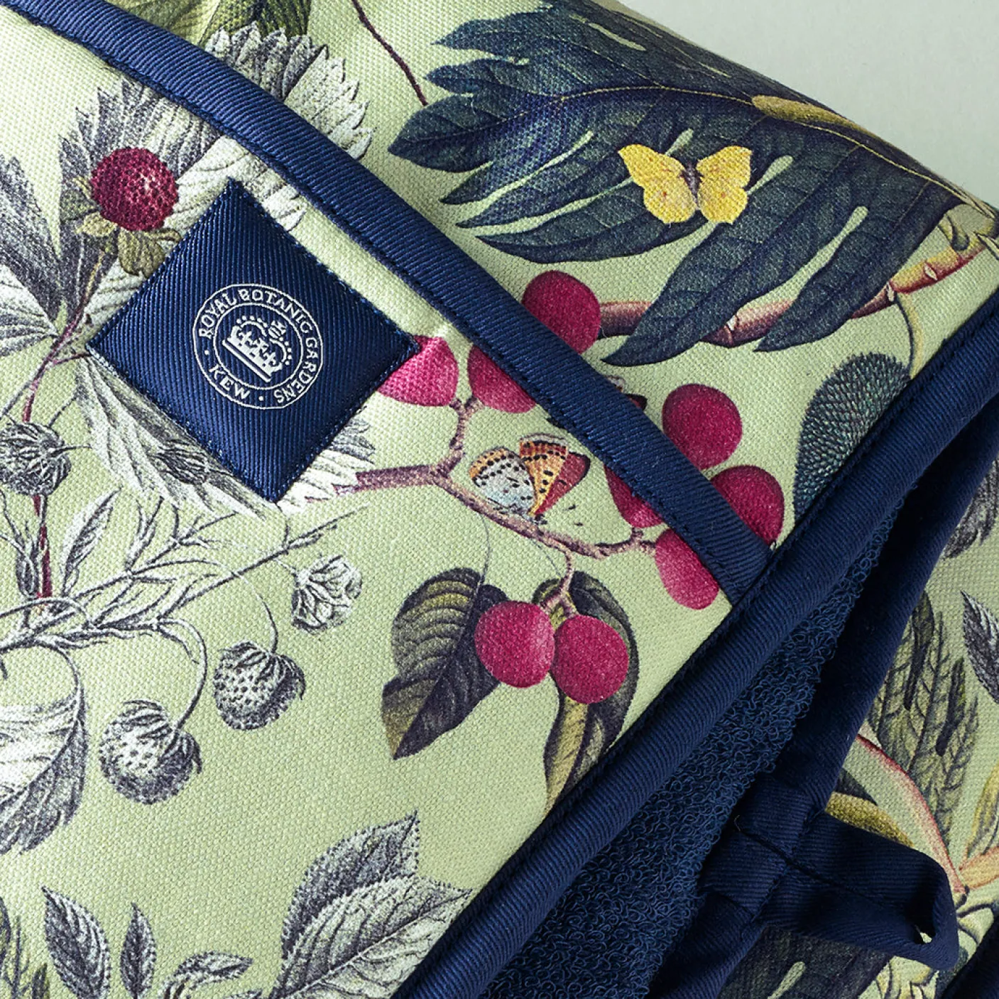 Kew Gardens Fruit and Floral Double Oven Glove