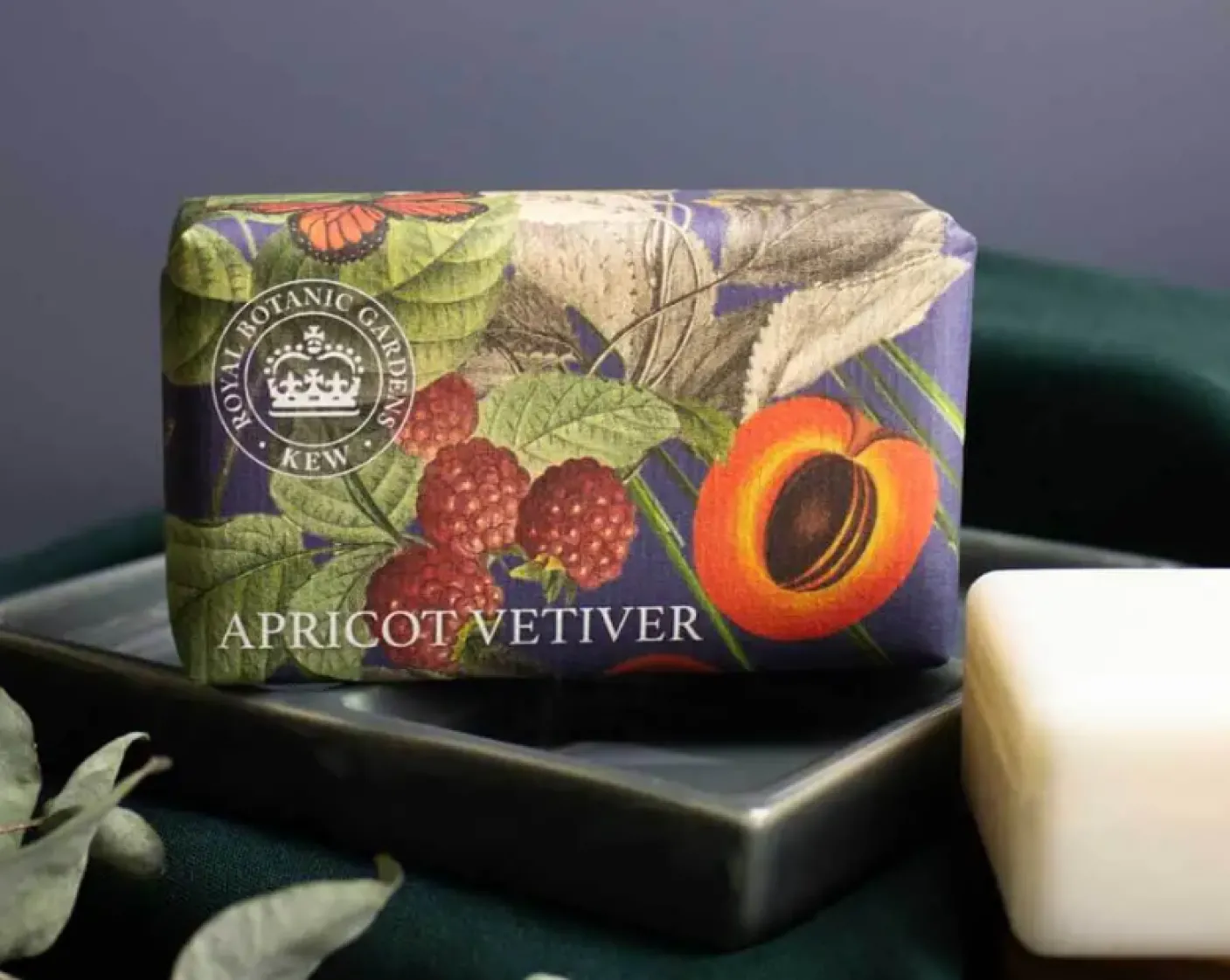 Kew Gardens Apricot Vetiver Soap