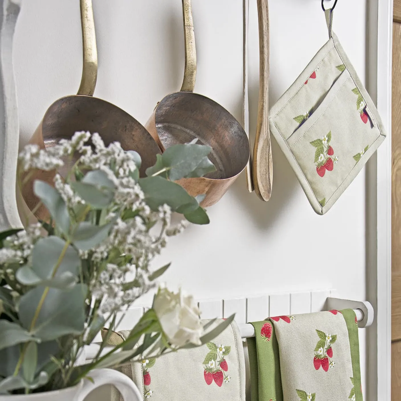 Strawberries Set of 2 Tea Towels by Sophie Allport