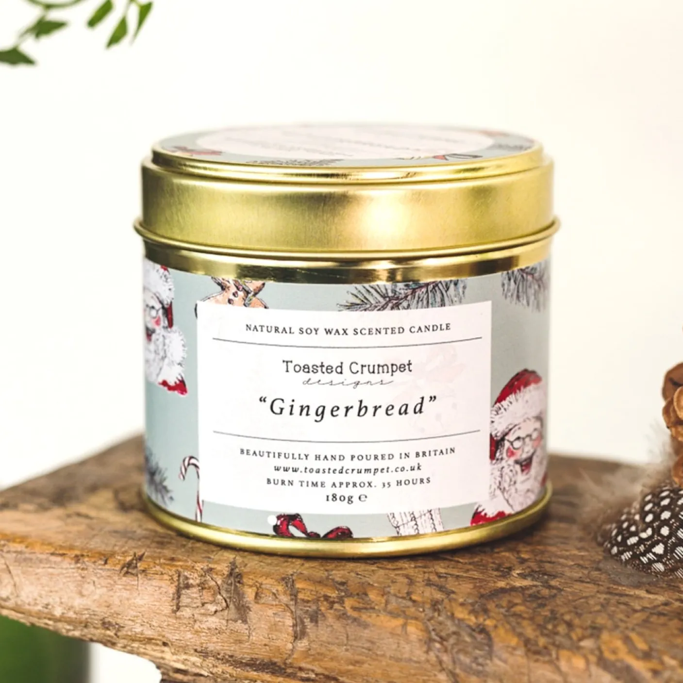 Gingerbread Candle in a Matte Gold Tin