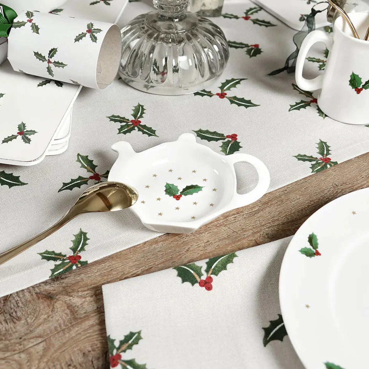 Holly & Berry Tea Bag Tidy