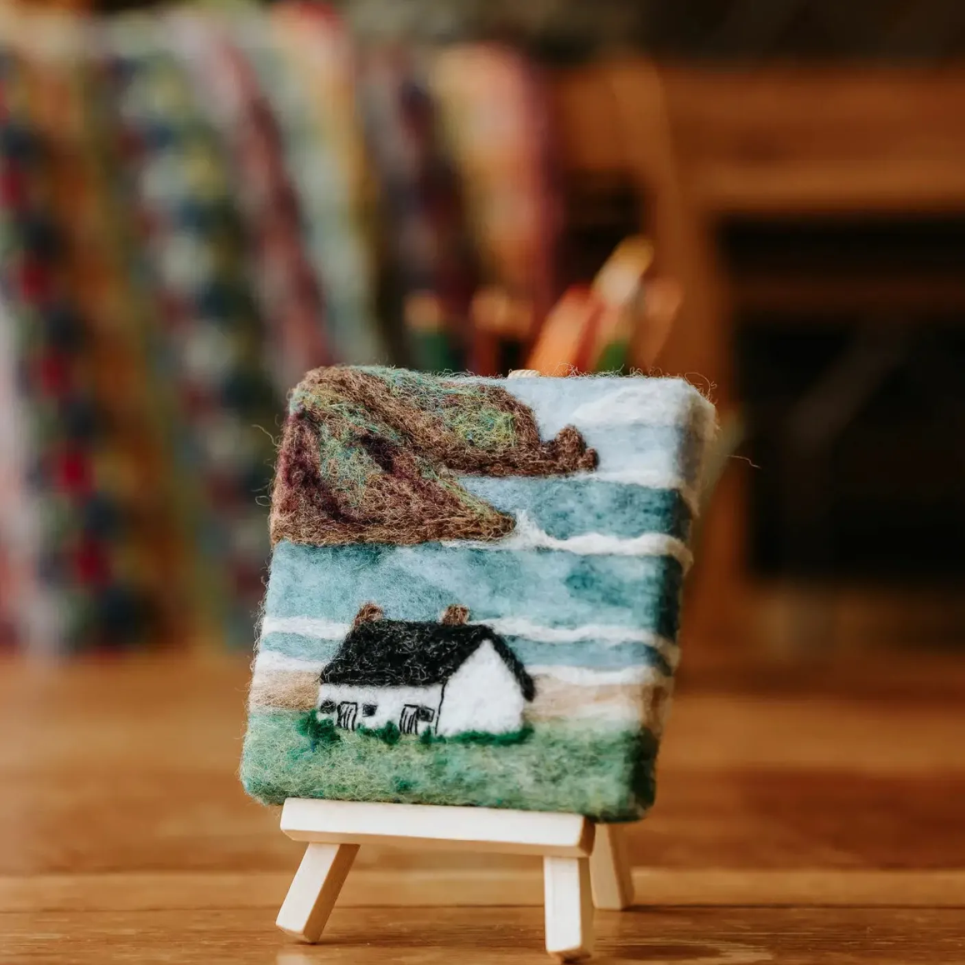 Seashore Bothy Paint with Wool Needle Felting Kit