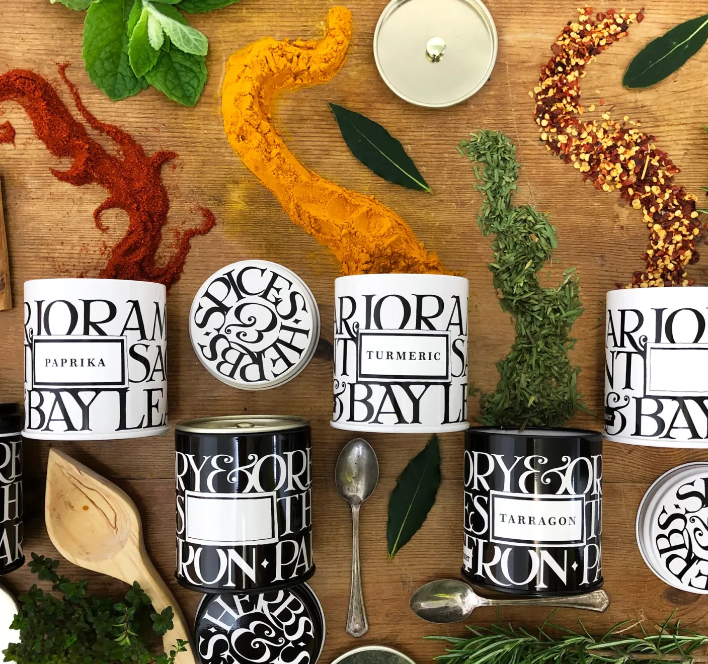 Black Toast Set of 6 Herb/Spice Tins