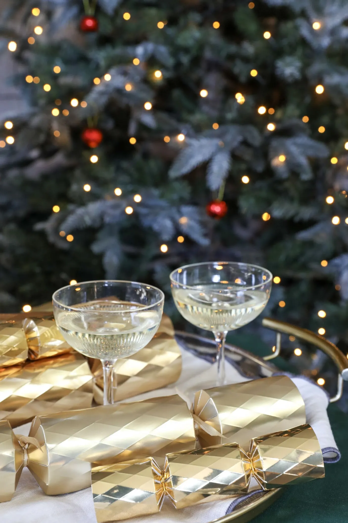 Mini Gold Diamond 6in Christmas Crackers Box of 6