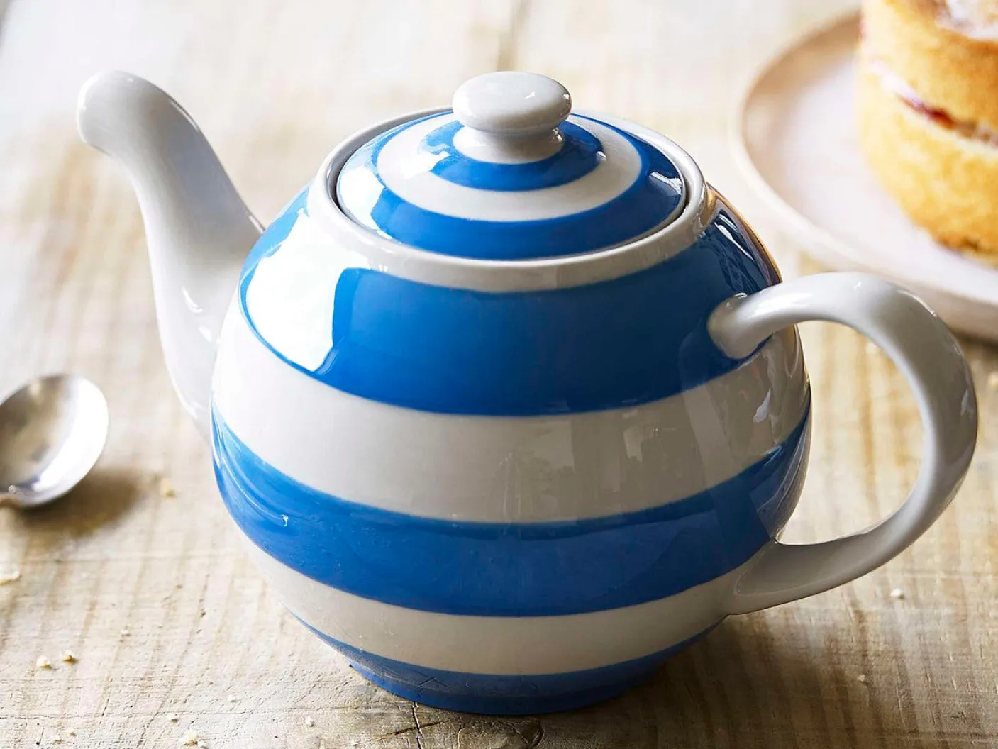 Cornishware Large Betty Teapot