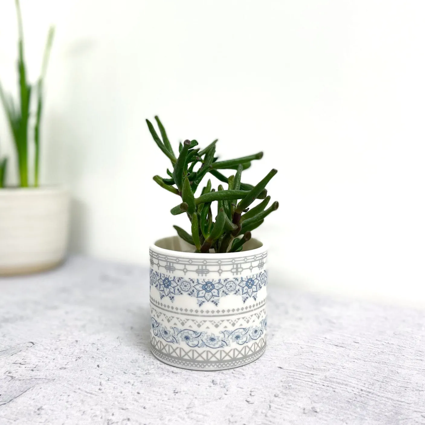 Safflower Ceramic Tea Light Holder