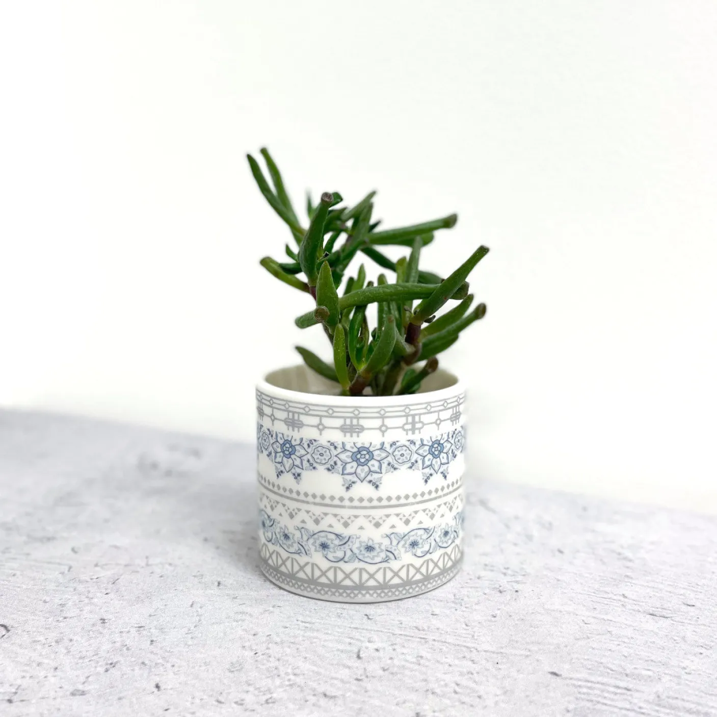 Safflower Ceramic Tea Light Holder