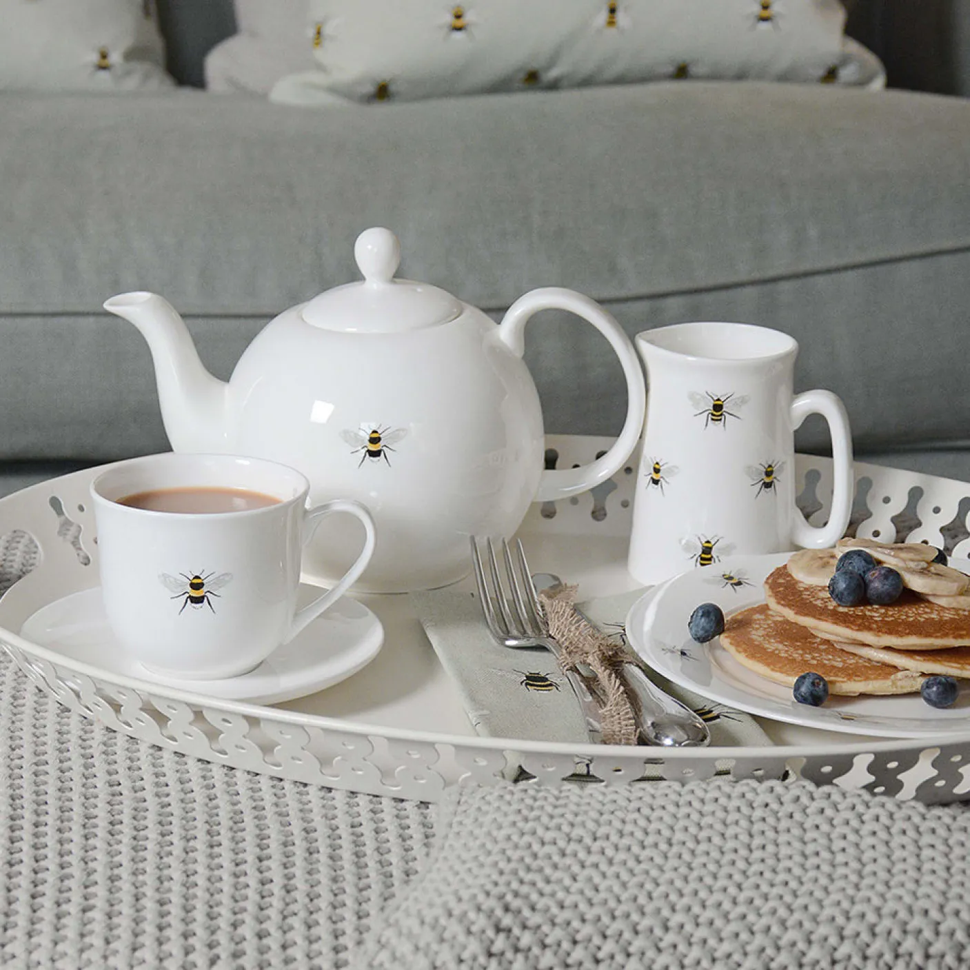 Bees Multi Medium Jug