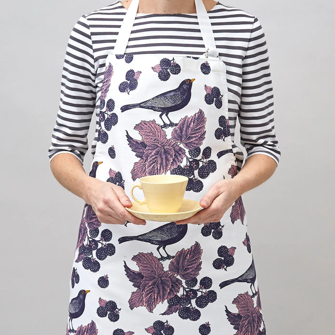 Blackbird & Bramble Apron