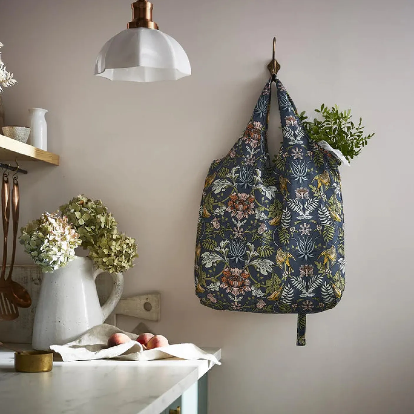 Finch & Flower Packable Bag