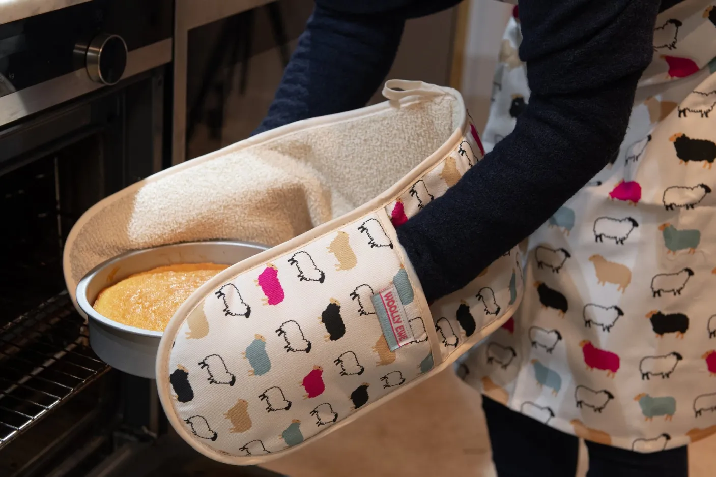 Woolly Ewe - Sheep Oven Glove