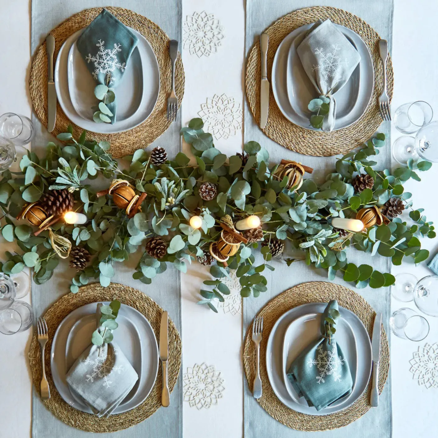 Snowflake Sterling Linen Napkin 2 pack