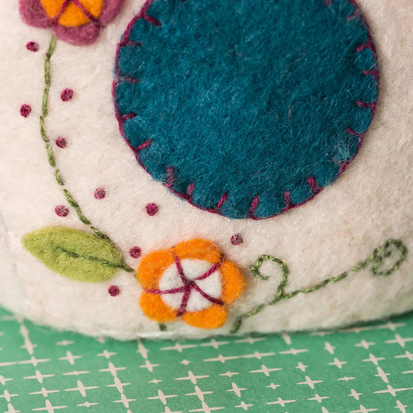 Birdhouse & Birds Wool Mix Felt Craft Kit