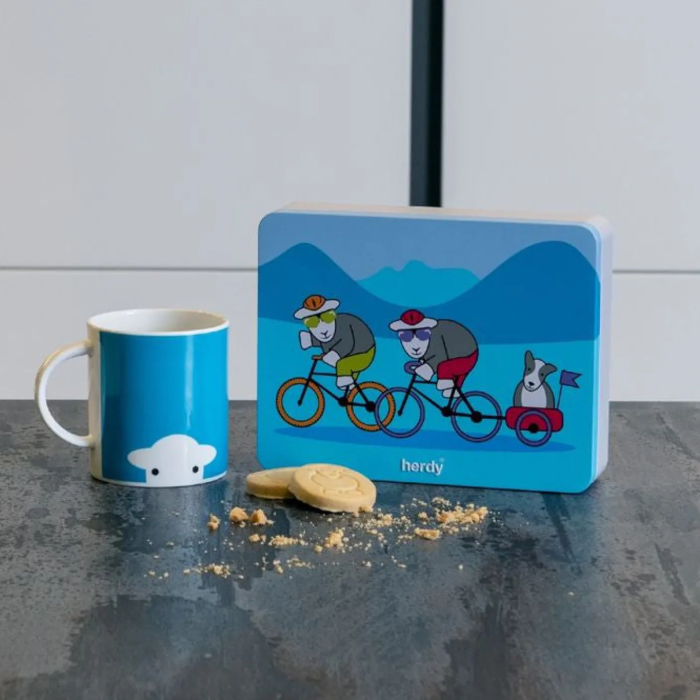 Herdy Shortbread Tin - Cyclist