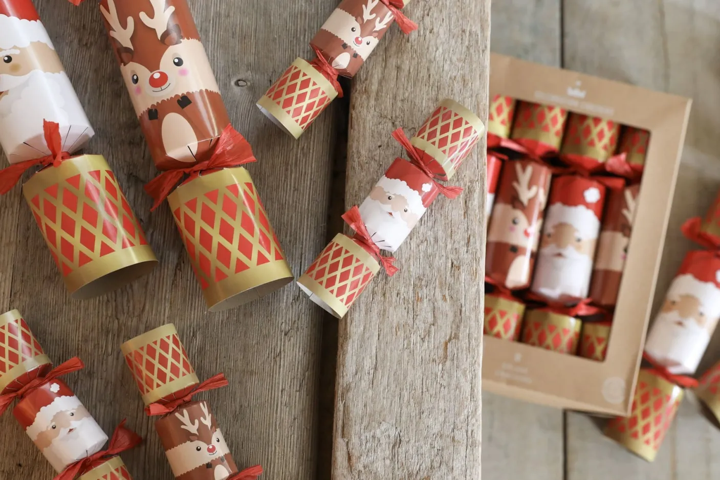 Mini Santa and Reindeer 6in Christmas Crackers Box of 6