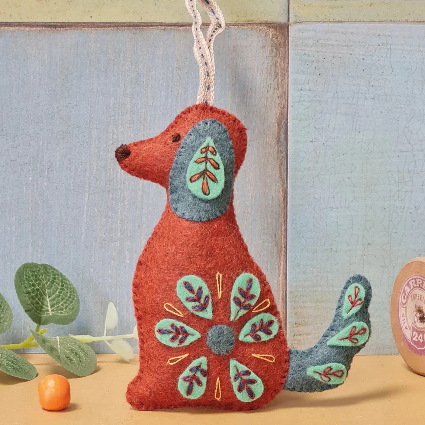 Folk Dog Felt Craft Mini Kit