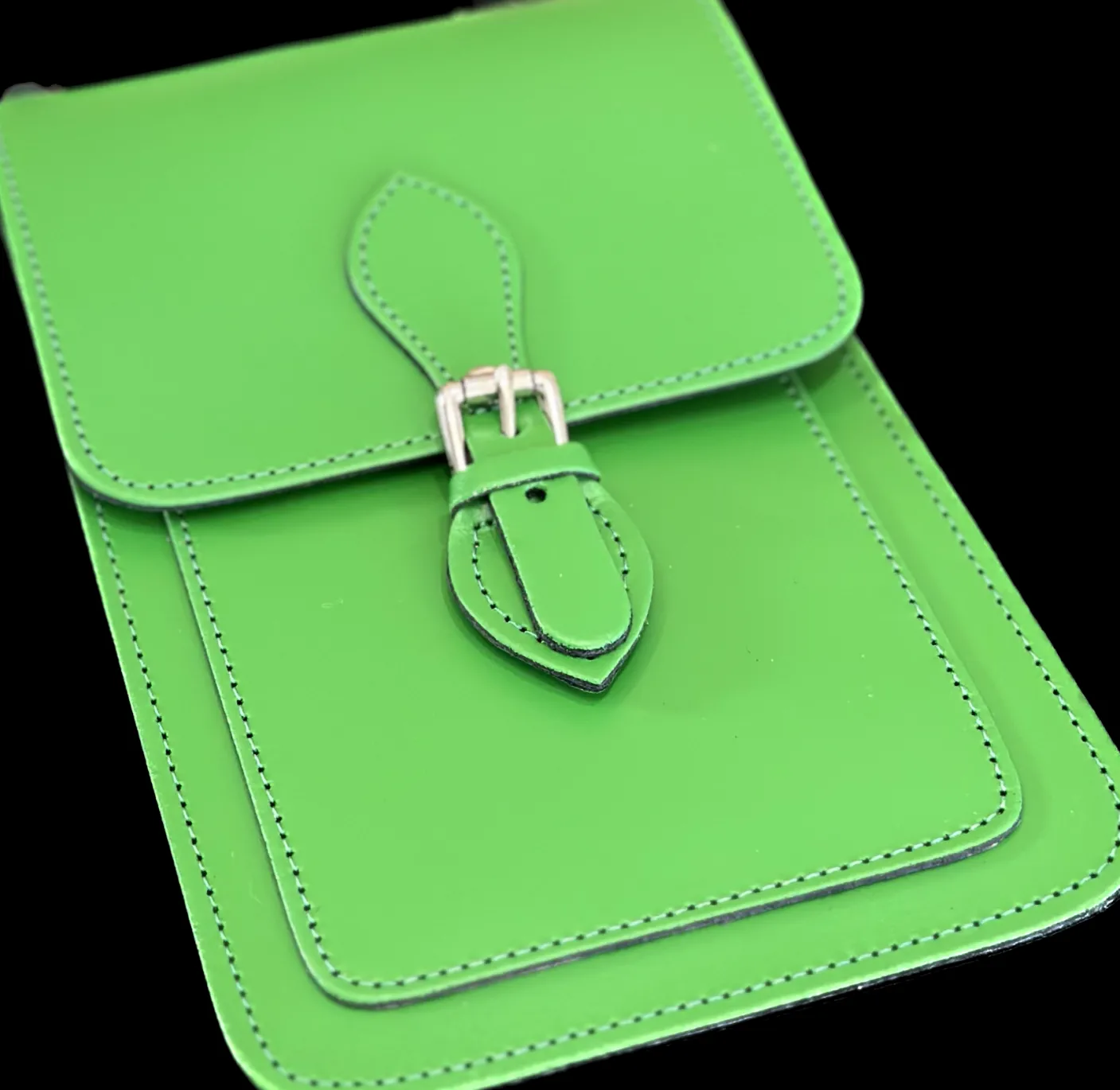 Zatchels Handmade Leather Phone Pouch - Classic Green