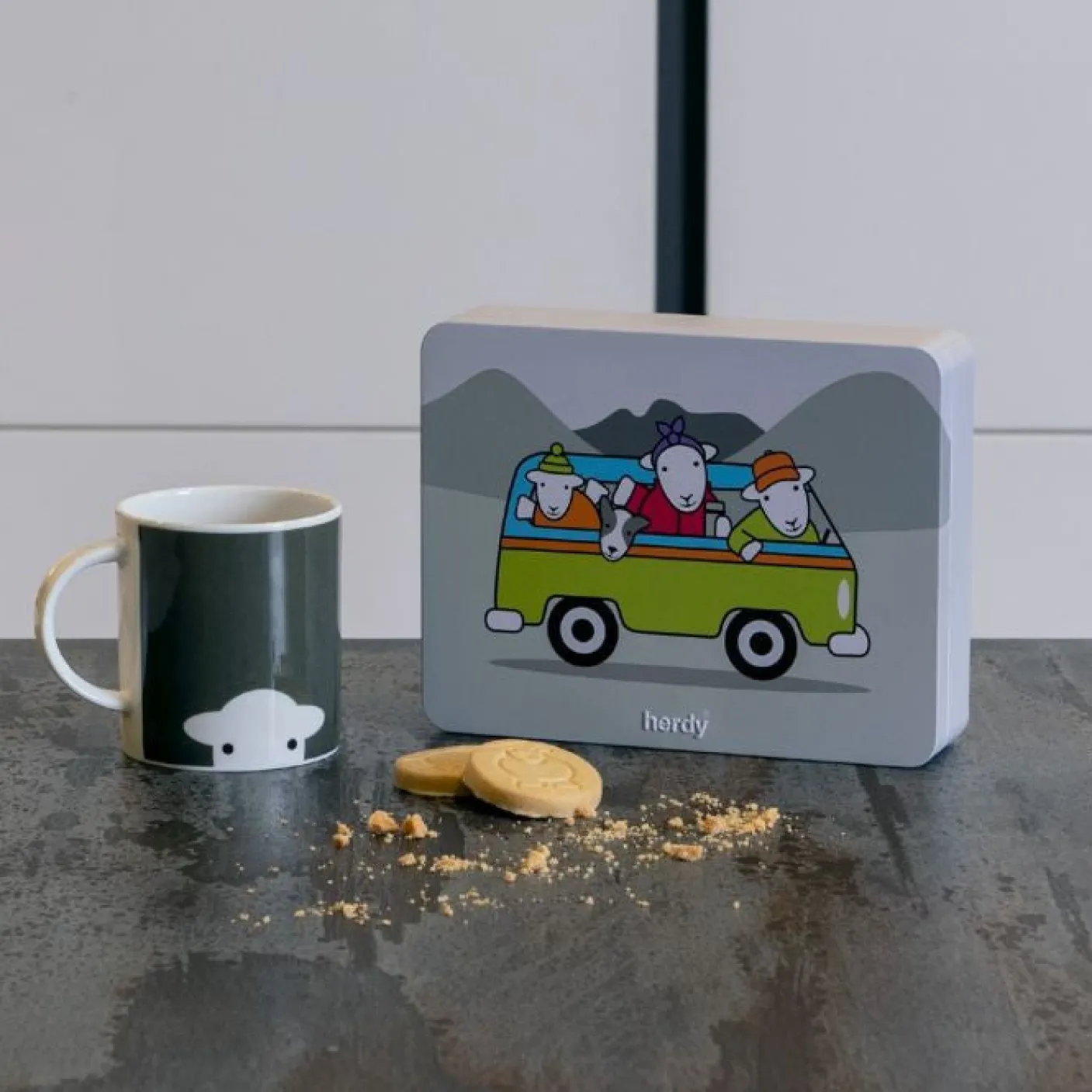 Herdy Shortbread Tin - Campervan